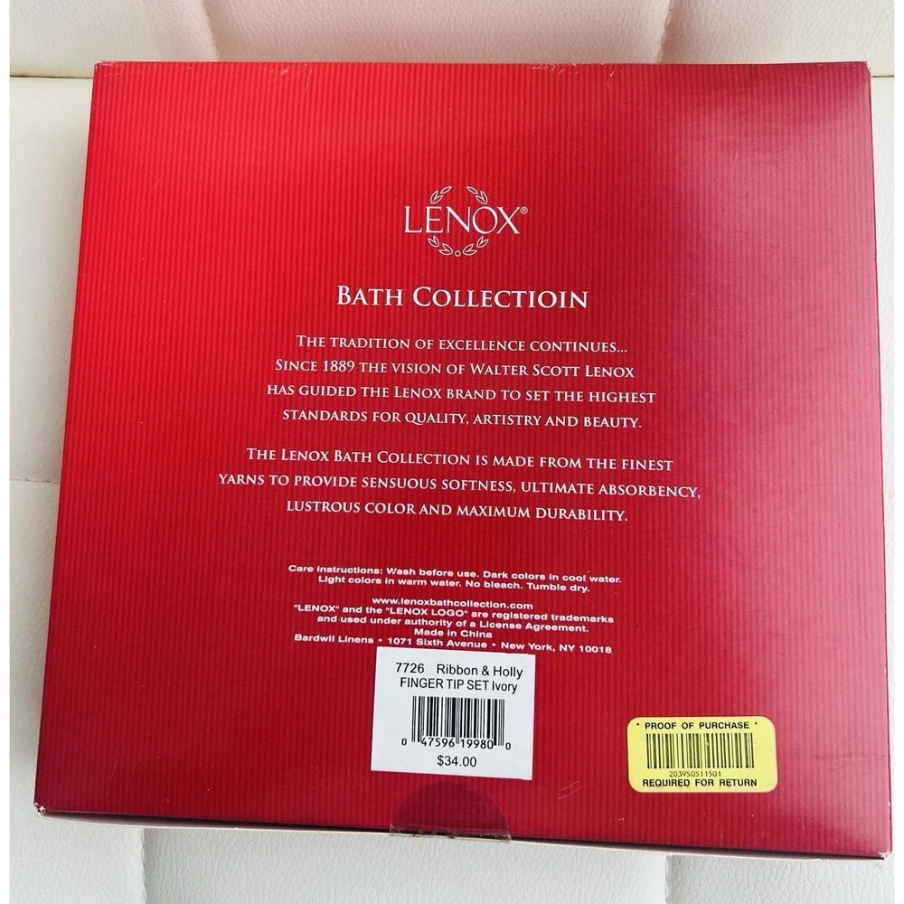 Lenox Ribbon & Holly Finger Tip Towels